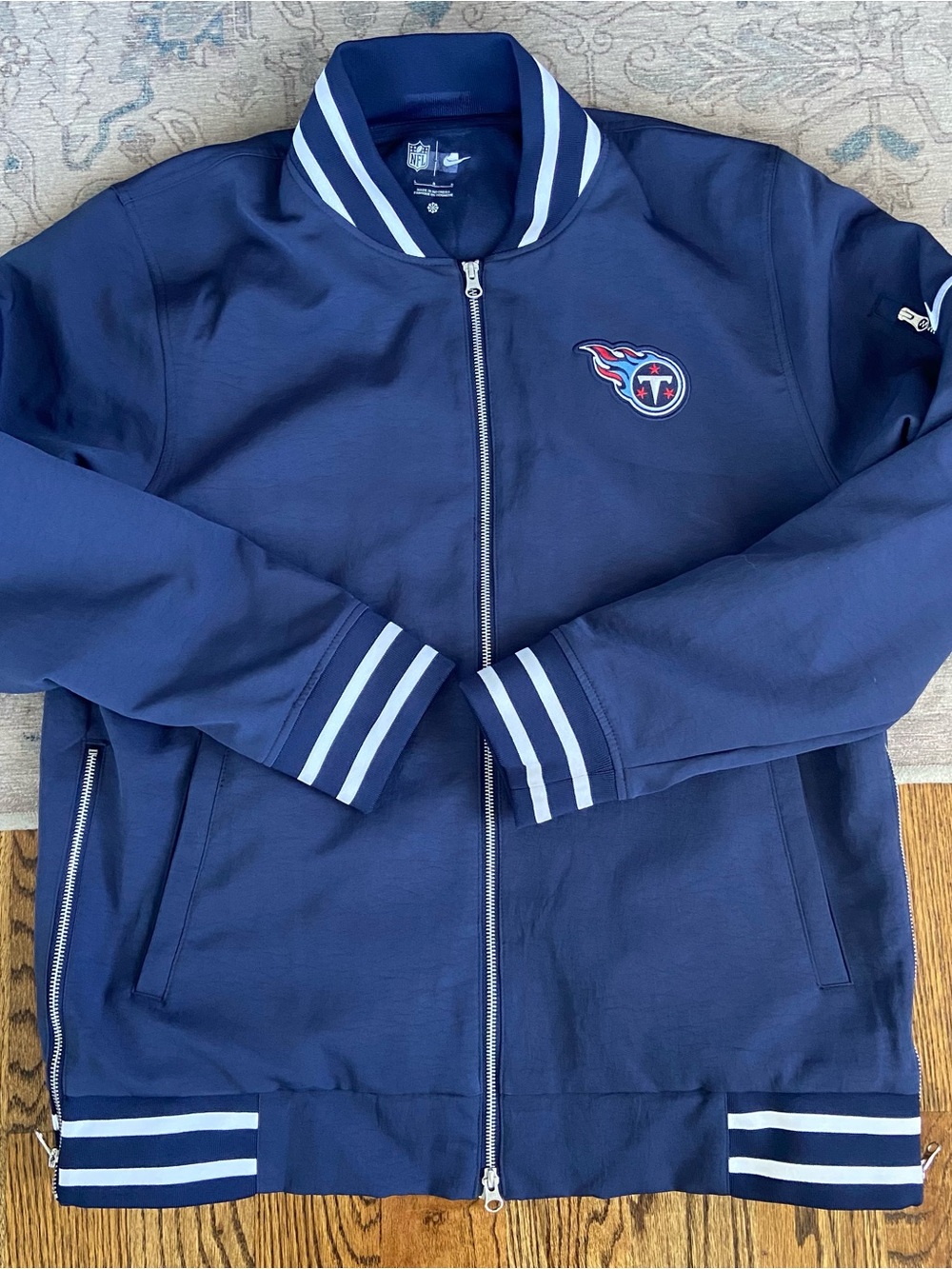 Nike NFL Tennessee Titans Sideline Varsity Style Jacket Large NWOT